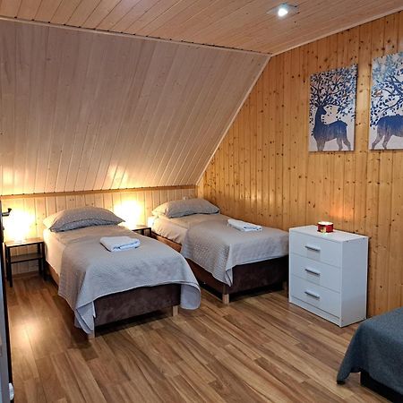 Noclegi Pod Modrzewiem Powidz  Ngoại thất bức ảnh